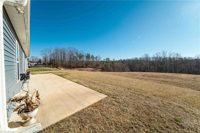 1216 Creek Knoll Drive, Lewisville, NC 27023