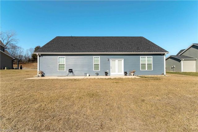 1216 Creek Knoll Drive, Lewisville, NC 27023