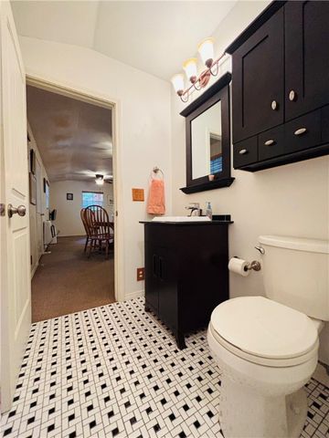 2602 Marion County 8050, Yellville, AR 72687