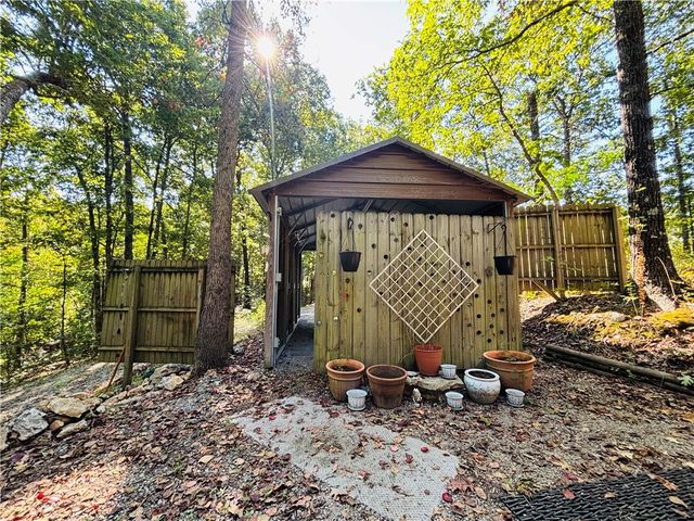 2602 Marion County 8050, Yellville, AR 72687