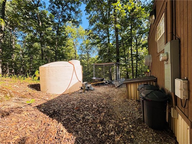 2602 Marion County 8050, Yellville, AR 72687