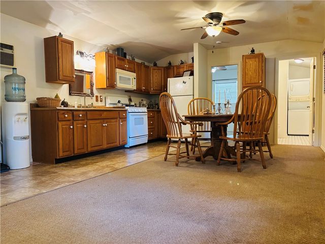 2602 Marion County 8050, Yellville, AR 72687