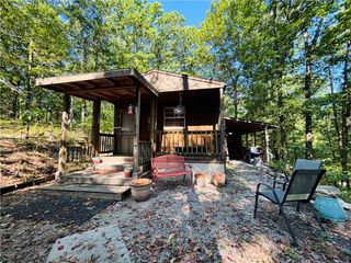 2602 Marion County 8050, Yellville, AR 72687