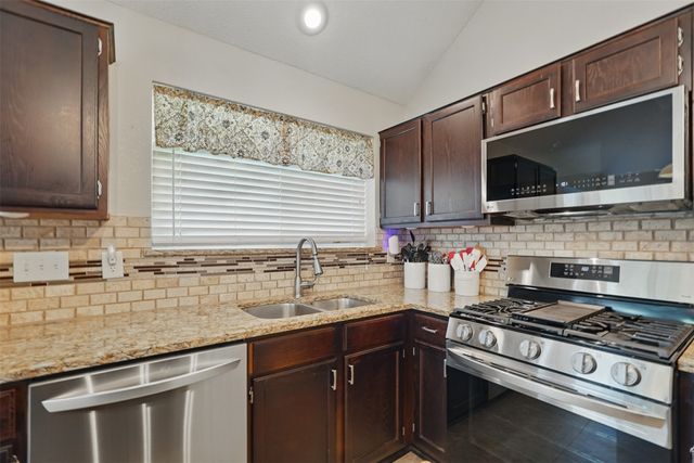 7210 Dartmouth Drive, Rowlett, TX 75089