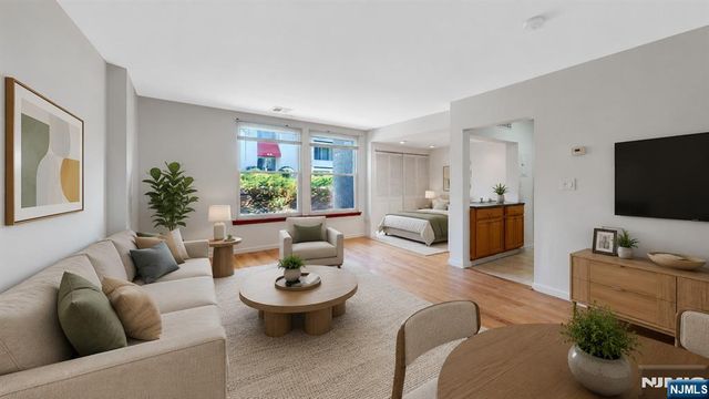 450 River Road C, Nutley, NJ 07110