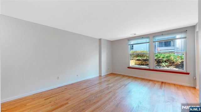 450 River Road C, Nutley, NJ 07110