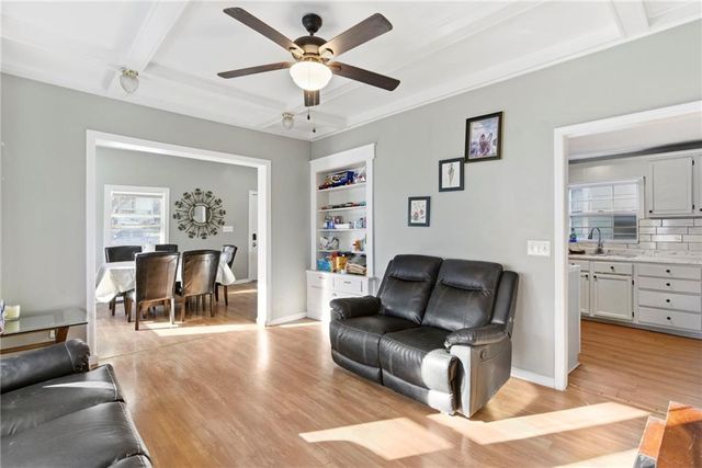 35 S 14th Street, Kansas City, KS 66102