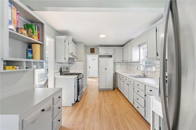 35 S 14th Street, Kansas City, KS 66102