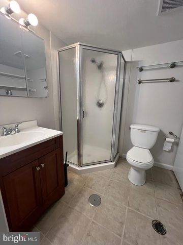 2921 S COLUMBUS ST, Arlington, VA 22206