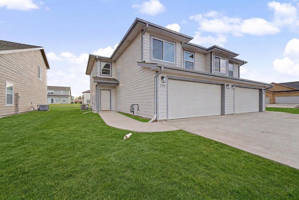 2706 Amelia Ln., Salina, KS 67401