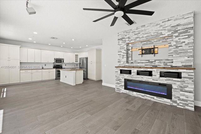 5014 SW 155th Terrace, Miramar, FL 33027
