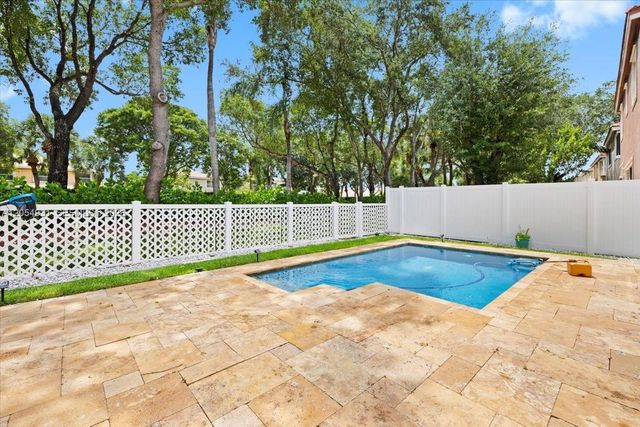5014 SW 155th Terrace, Miramar, FL 33027