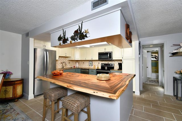 1610 N ISLAMORADA BOULEVARD 62A, Punta Gorda, FL 33955
