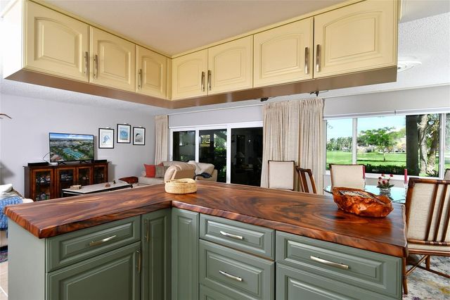 1610 N ISLAMORADA BOULEVARD 62A, Punta Gorda, FL 33955