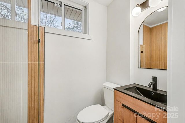 3417 Sudbury Road, Charlotte, NC 28205