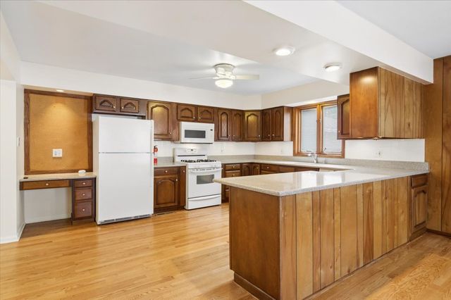 138 Park Avenue, River Forest, IL 60305