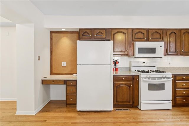 138 Park Avenue, River Forest, IL 60305
