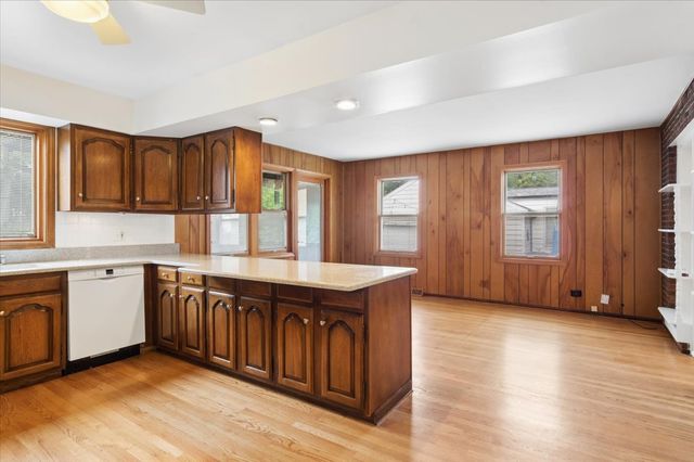 138 Park Avenue, River Forest, IL 60305