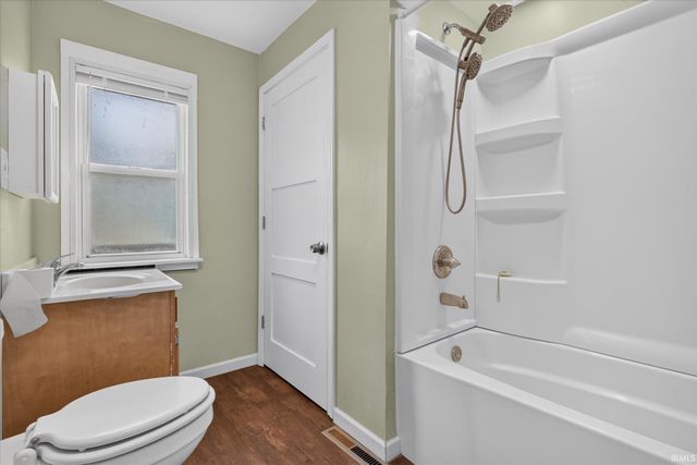 206 Helen Avenue, Mishawaka, IN 46544