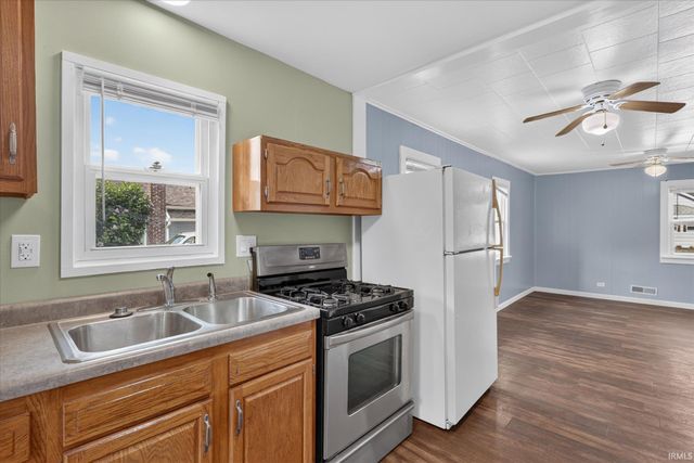 206 Helen Avenue, Mishawaka, IN 46544