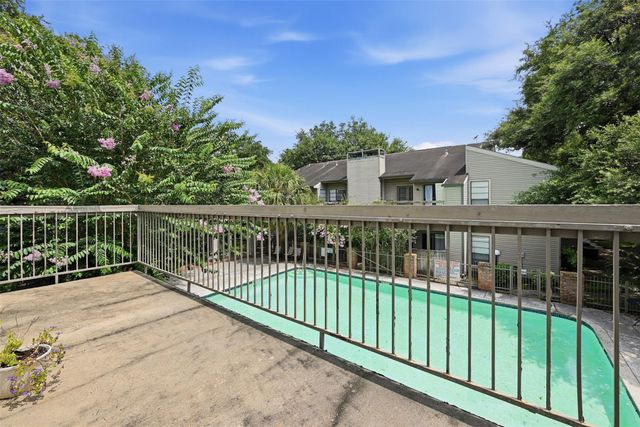 9707 Richmond Street 16, Houston, TX 77042