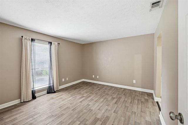 9707 Richmond Street 16, Houston, TX 77042