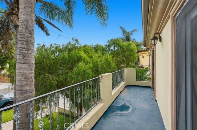 233 S Irena 1, Redondo Beach, CA 90277