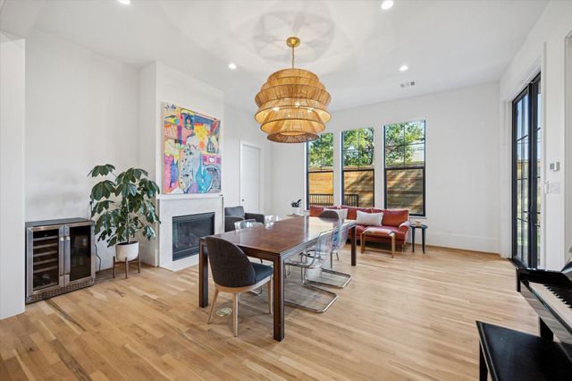 701 Ridge Street, Houston, TX 77009