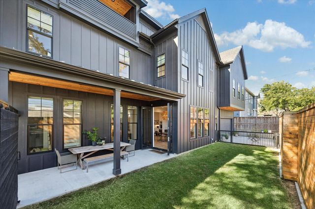 701 Ridge Street, Houston, TX 77009