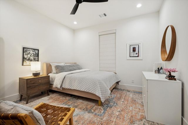 701 Ridge Street, Houston, TX 77009