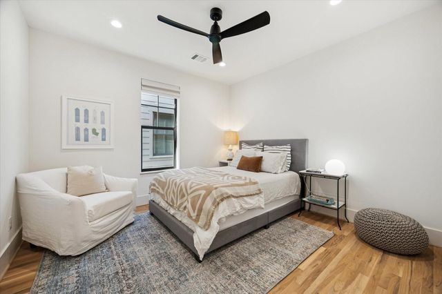 701 Ridge Street, Houston, TX 77009