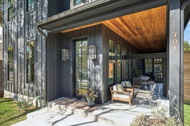 701 Ridge Street, Houston, TX 77009