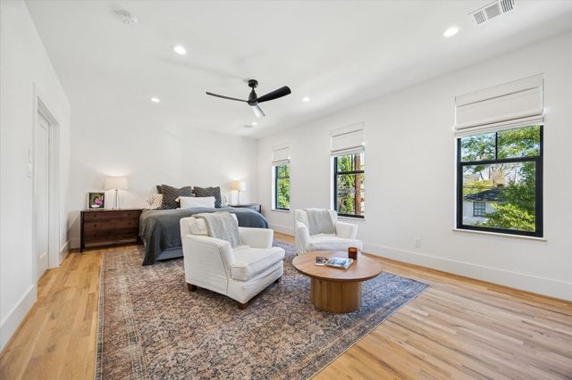 701 Ridge Street, Houston, TX 77009