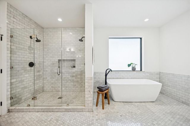 701 Ridge Street, Houston, TX 77009