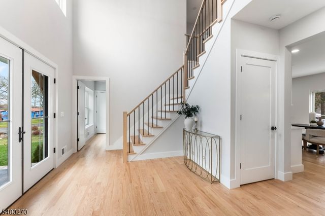 27 Stemmer Dr, Clark Twp., NJ 07066