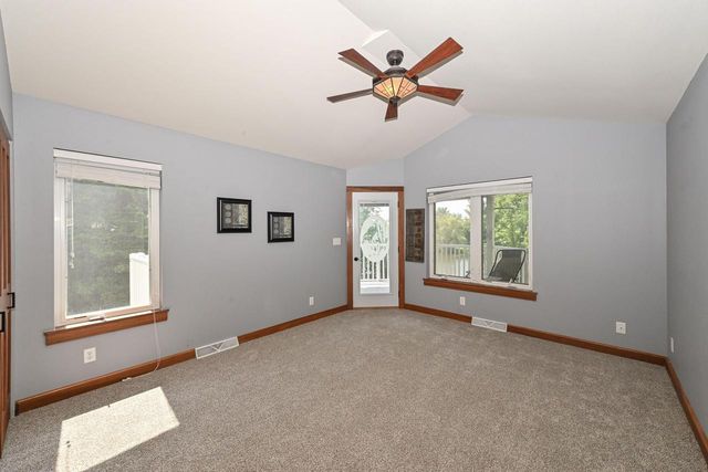 12659 N East Shoreland DRIVE, Mequon, WI 53092