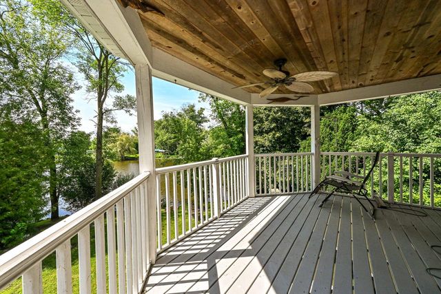 12659 N East Shoreland DRIVE, Mequon, WI 53092