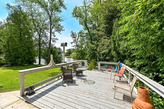 12659 N East Shoreland DRIVE, Mequon, WI 53092