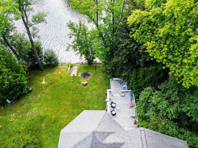 12659 N East Shoreland DRIVE, Mequon, WI 53092