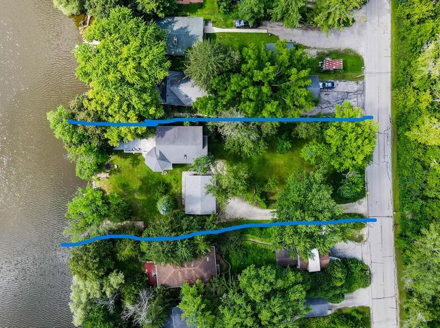 12659 N East Shoreland DRIVE, Mequon, WI 53092