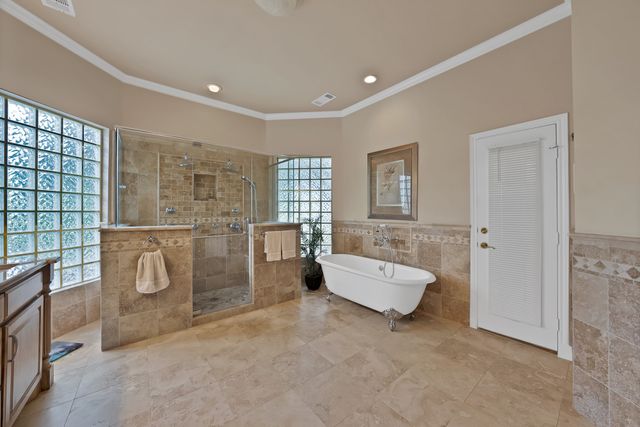 803 Riviera Drive, Mansfield, TX 76063