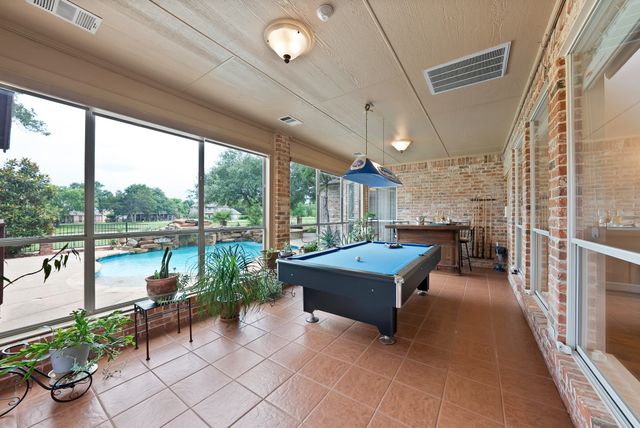 803 Riviera Drive, Mansfield, TX 76063