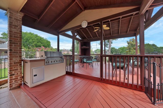 803 Riviera Drive, Mansfield, TX 76063