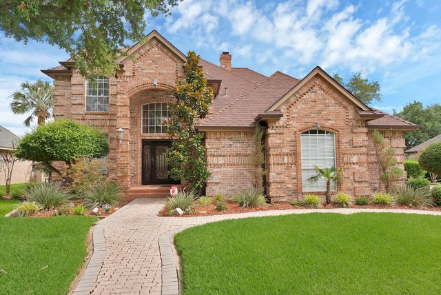 803 Riviera Drive, Mansfield, TX 76063