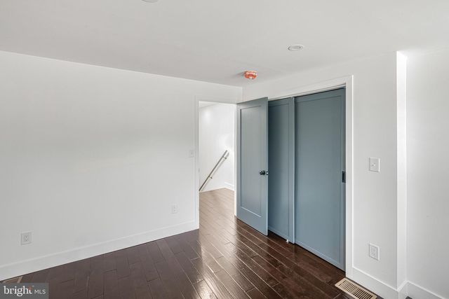 325 W LORRAINE AVE, Baltimore, MD 21211