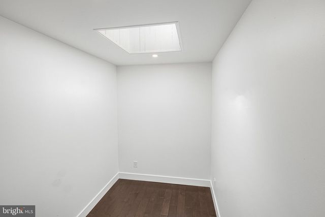 325 W LORRAINE AVE, Baltimore, MD 21211