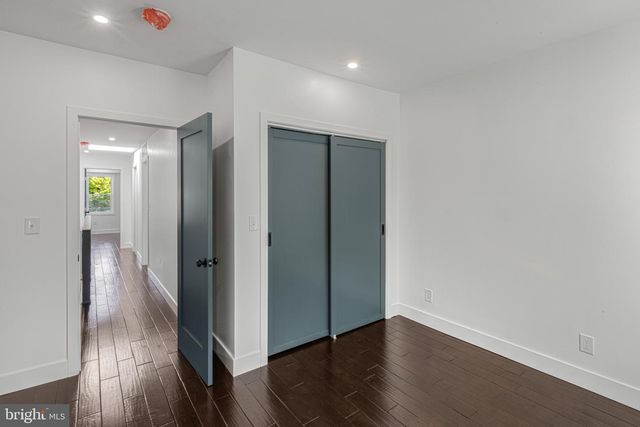 325 W LORRAINE AVE, Baltimore, MD 21211