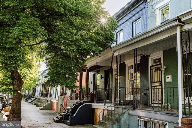 325 W LORRAINE AVE, Baltimore, MD 21211