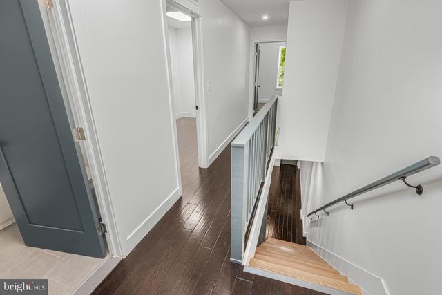 325 W LORRAINE AVE, Baltimore, MD 21211