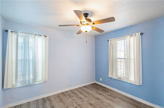 1530 Wynwood Dr, Corpus Christi, TX 78415